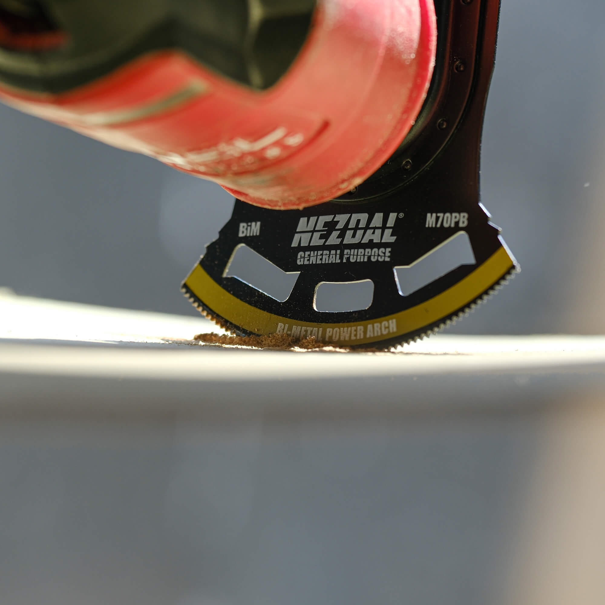 A segmented multi-tool glade cutting construction wood